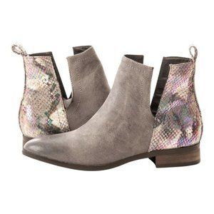 Coconuts by Matisse Maverick Iridescent Snakeskin & Grey / Tan Bootie Women's 8